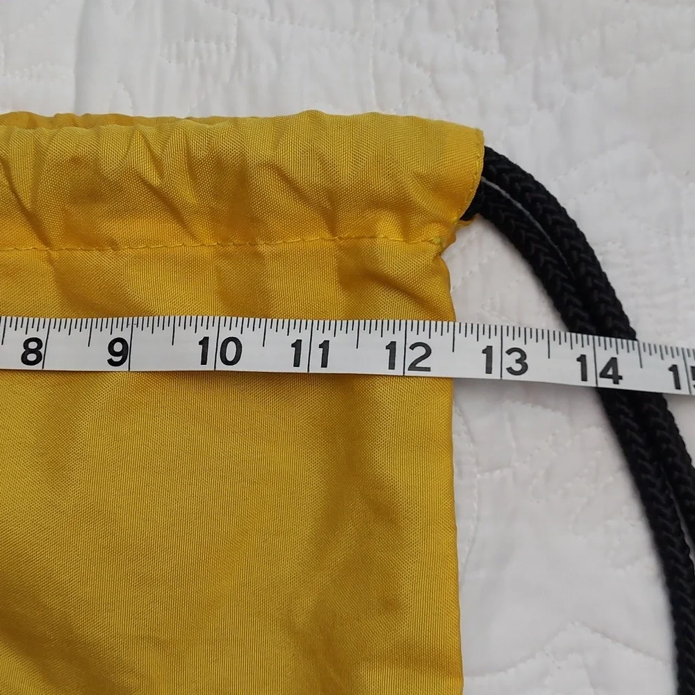 *~ Logo Iowa Hawkeyes Stylish Yellow, Black Drawstring Backpack, Excellent Cond